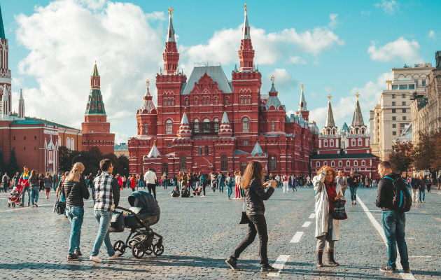 moskva spoj na klasicnoto i modernoto soobracaen metez ogromni oblakoderi i slatki palacinki 4