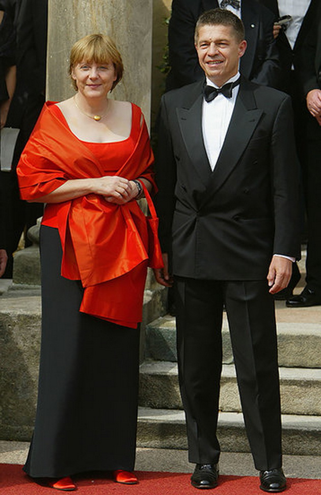 kolinda-grabar-merkel-makron-politicharite-so-partnerite-nekogash-i-sega-foto-09.jpg