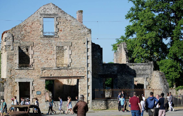 prikazna za francuskoto selo oradur sur glan i mracnata strana na vojnata 9