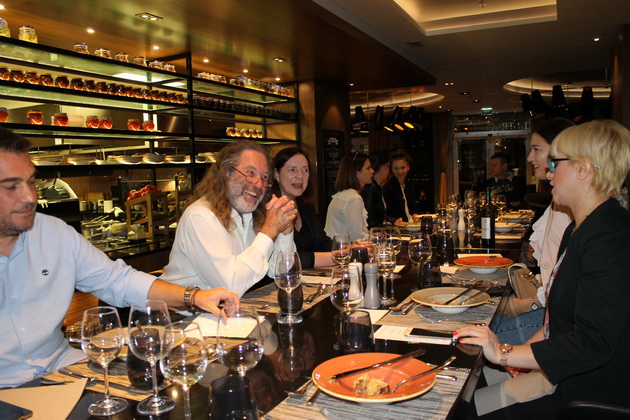 sovrshen-nastan-za-hedonisti-i-vljubenici-vo-hranata-chefs-table-vo-distrikt-bar-i-restoran-15.JPG