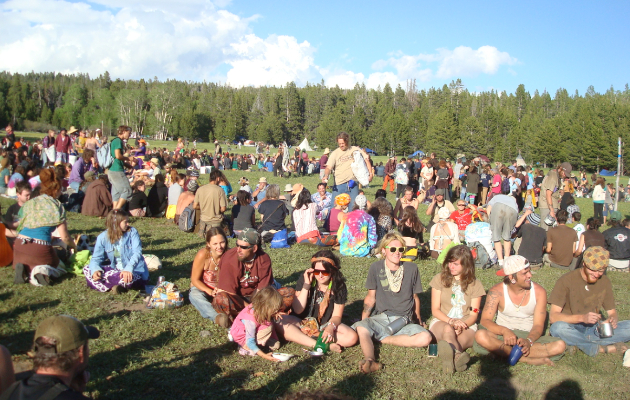 rainbow gathering privremei sobiri koi se slucuvaat nasekade niz svetot 10