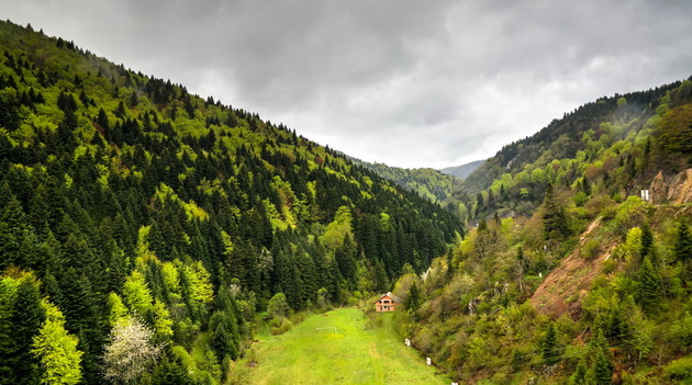 stranec-preporachuva-top-7-raboti-vo-makedonija-za-aktiven-odmor-01.jpg