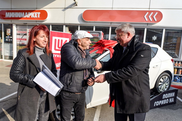 lukoil-makedonija-go-isprati-seat-leonot-vo-racete-na-sait-alji-od-skopje-04.jpg