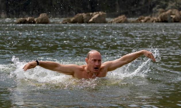 Foto-dokazi-deka-Putin-e-maziste-i-pol (22).jpg