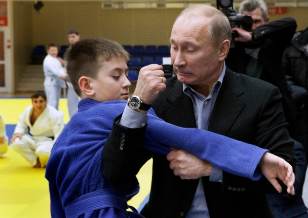 Foto-dokazi-deka-Putin-e-maziste-i-pol (3).jpg