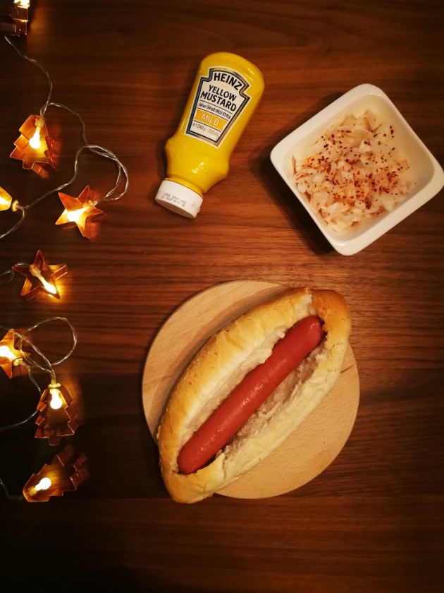Hot-dog-so-kisela-zelka (2).jpg