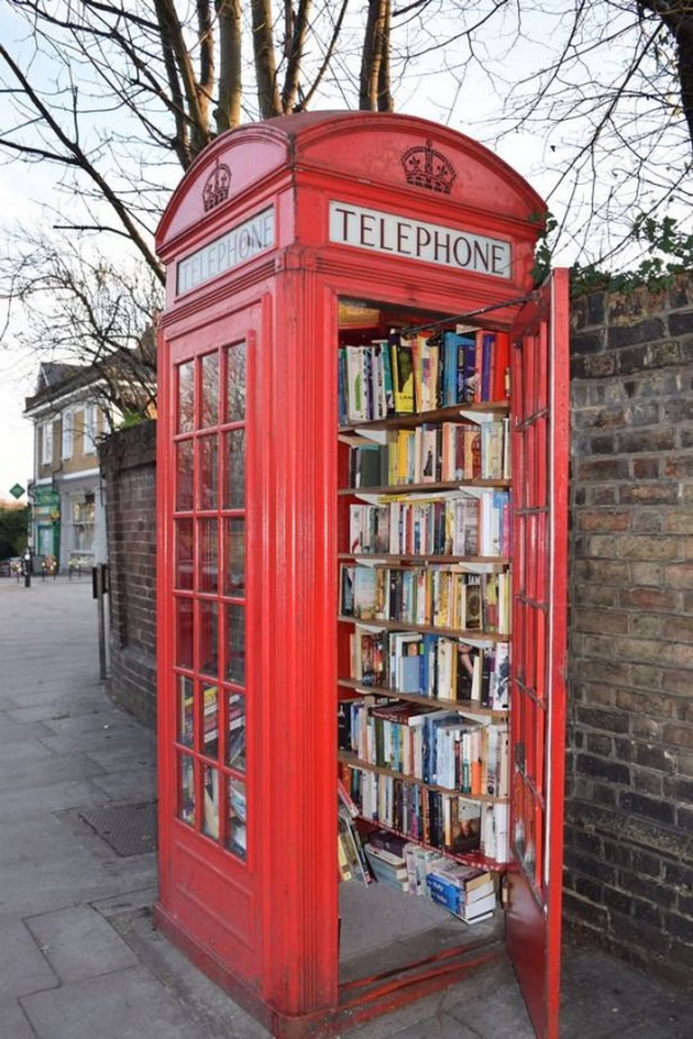 zoshto-nashite-stari-trafiki-ne-gi-pretvorime-vo-biblioteki-kako-ovaa-telefonska-govornica-02.jpg