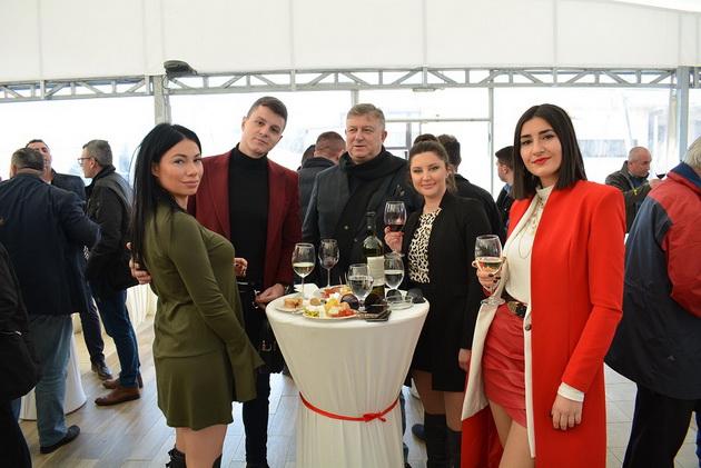 vinarija-stobi-ja-odbeleza-desetgodisninata-na-uspesen-makedonski-brend-09.JPG