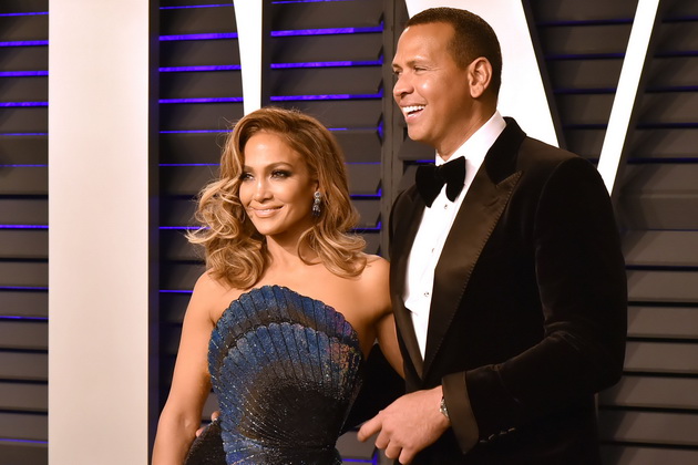 kako-vrskata-na-jennifer-lopez-so-alex-rodriguez-se-razlikuvashe-od-site-nejzini-prethodni-romansi-11.jpg