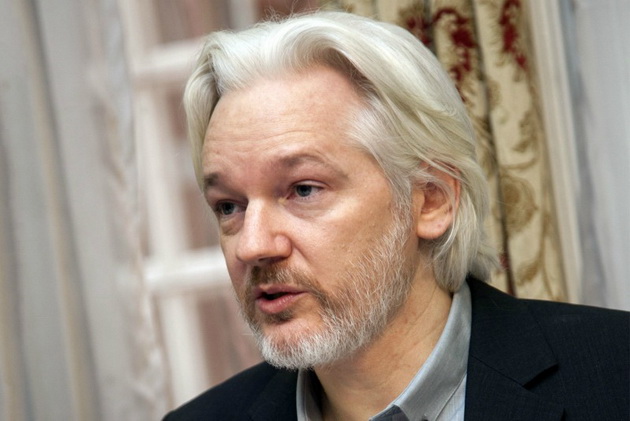 se-ozhenil-na-18-godini-tatko-mu-go-zapoznal-na-25-interesni-fakti-za-julian-assange-07.jpg