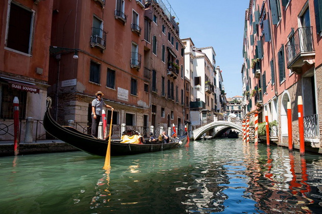 9-prichini-zoshto-vozenjeto-so-gondola-vo-venecija-e-tolku-skapo-12.jpg