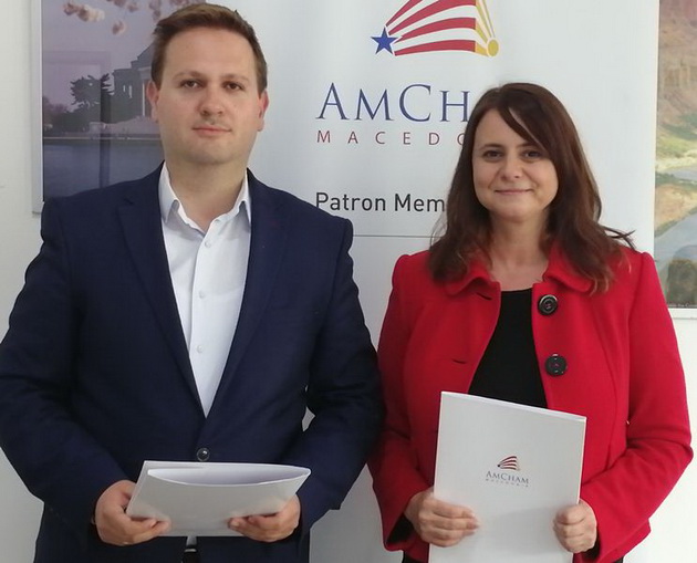 iab-makedonija-i-amcham-makedonija-potpisaa-memorandum-za-sorabotka-02.jpeg