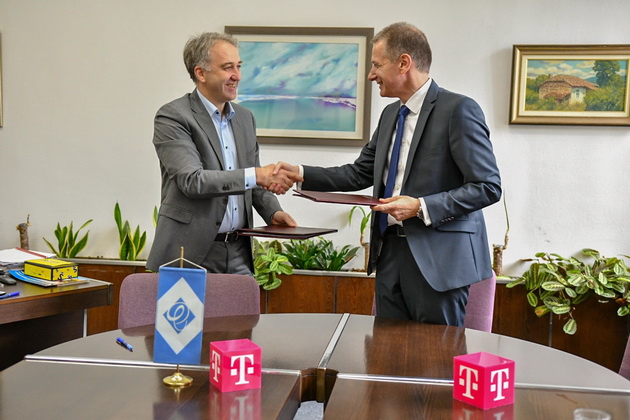 testiranje-na-5g-tehnologija-partnerstvo-na-makedonski-telekom-i-feit-01.JPEG