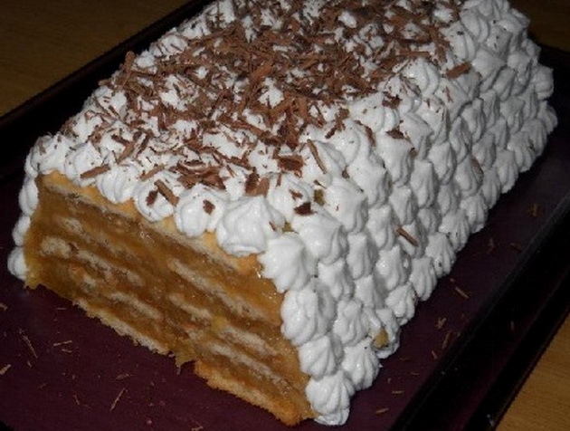leten-kolach-bez-pechenje-so-redeni-biskviti-i-praski-08.jpg