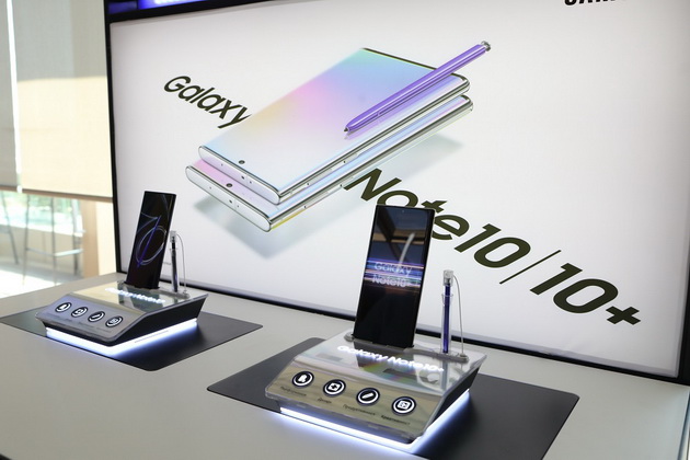 novata-galaxy-note-10-serija-na-pametni-telefoni-oficijalno-pretstavena-vo-skopje-01.JPG