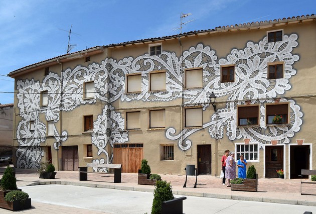 ulichni-artisti-ozhiveale-shpansko-selo-so-prekrasni-murali-08.jpg