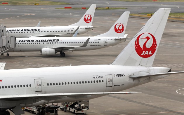 japonska-aviokompanija-smislila-alatka-so-koja-kje-gi-izbegnete-glasnite-bebinja-vo-avion-02.jpg
