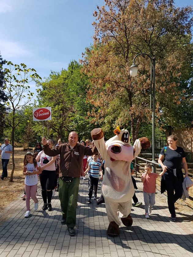 makprogres-organizira-poseta-na-zooloshkata-gradina-vo-skopje-za-svoite-vraboteni-i-nivnite-najbliski-02.jpg