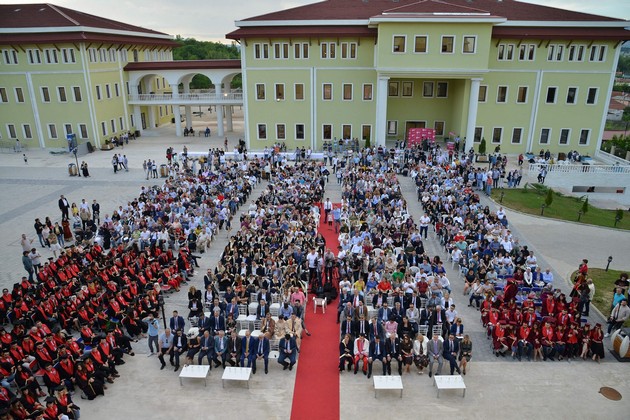 povekje-od-500-studenti-na-megjunarodniot-balkanski-univerzitet-naskoro-pochnuvaat-so-nastava-vo-megjunarodna-akademska-sredina-02.jpg