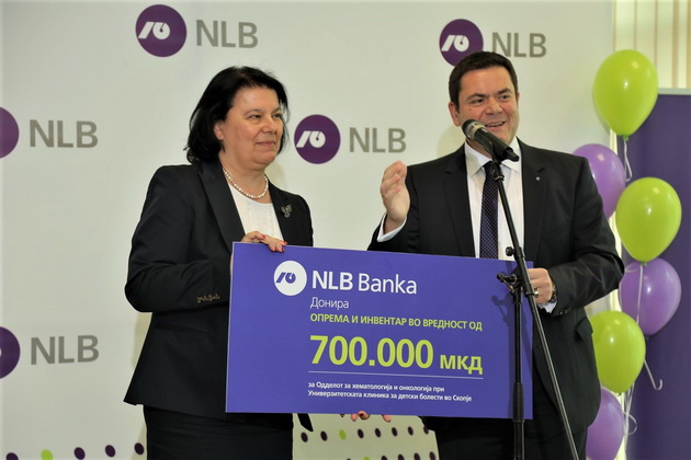 nlb-banka-go-zaokruzhi-mesecot-na-shtedenje-so-izlozhba-na-detski-crtezhi-i-donacija-za-detskata-klinika-002.jpg