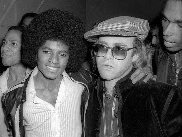 od-memoarite-na-elton-john-michael-jackson-beshe-mentalno-bolen-02.jpg