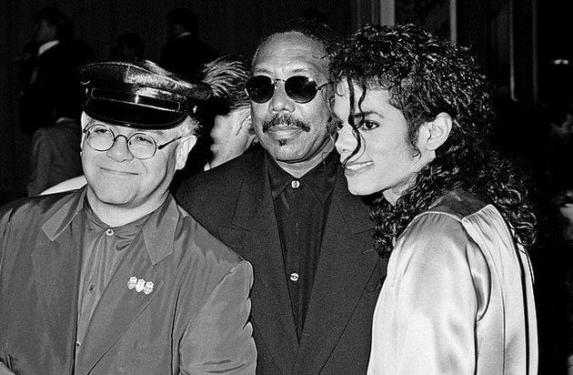 od-memoarite-na-elton-john-michael-jackson-beshe-mentalno-bolen-04.jpg