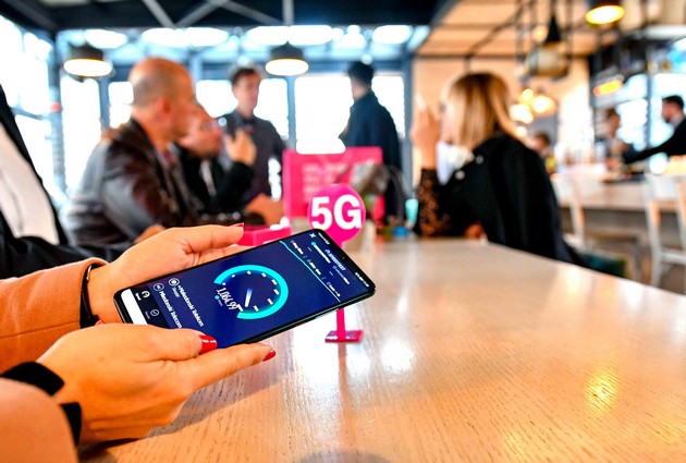 makedonski-telekom-ja-postavi-prvata-testna-5g-mrezha-vo-centarot-na-skopje-03.jpg