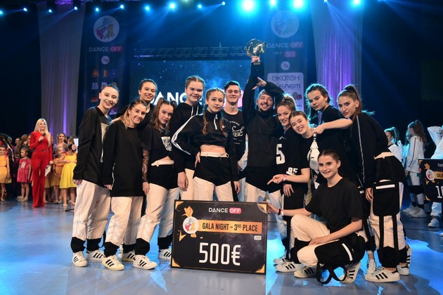 zavrshi-dance-off-so-nad-2700-uchesnici-od-17-drzhavi-nastapuvachite-na-gala-vecherta-gi-osvoija-srccata-na-publikata-05.jpg