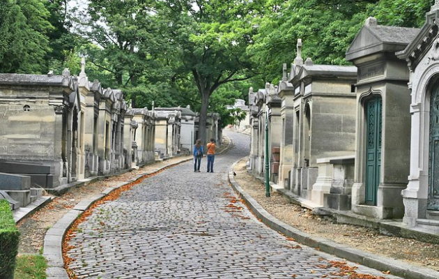 morison valjd shopen prust per lashez vo pariz mesto kade pocivaat ovie velikani 1