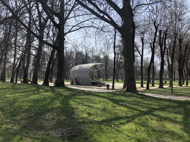 gradskiot-park-vo-skopje-vo-ova-nedelno-soncevo-utro-foto02.jpg