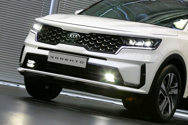 mokjen-progresiven-i-raznovrten-potpolno-noviot-kia-sorento-04.jpg