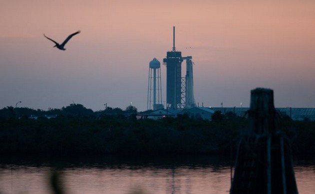 prvoto-lansiranje-na-astronauti-od-spacex-otkazhano-zoshto-e-vazhna-ovaa-misija-02.jpg