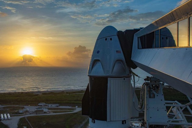 prvoto-lansiranje-na-astronauti-od-spacex-otkazhano-zoshto-e-vazhna-ovaa-misija-04.jpg