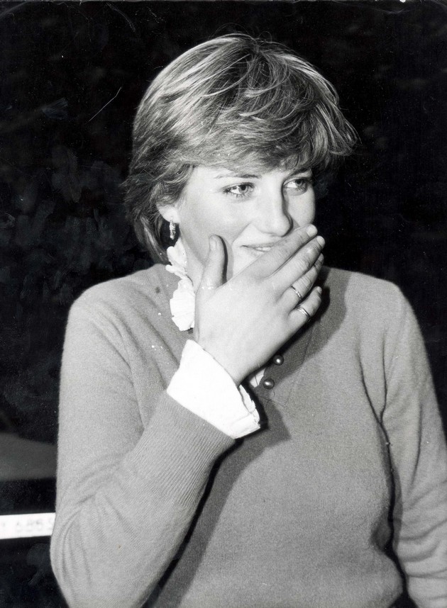 retko-videni-fotografii-od-princezata-dijana-21.jpg