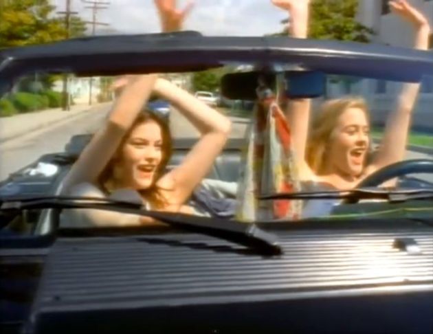Zvezdi-vo-popularni-muzicki-spotovi (14).jpg