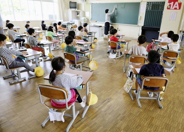 decata-se-odgovorni-za-higienata-vo-uchilishteto-naviki-na-japoncite-shto-bi-trebalo-da-gi-primenime-i-nie-06.jpg