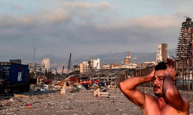 pustoshot-od-eksplozijata-vo-bejrut-glavniot-grad-na-liban-niz-fotografii-i-videa-02.jpg
