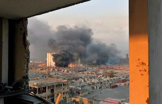 pustoshot-od-eksplozijata-vo-bejrut-glavniot-grad-na-liban-niz-fotografii-i-videa-04.jpg