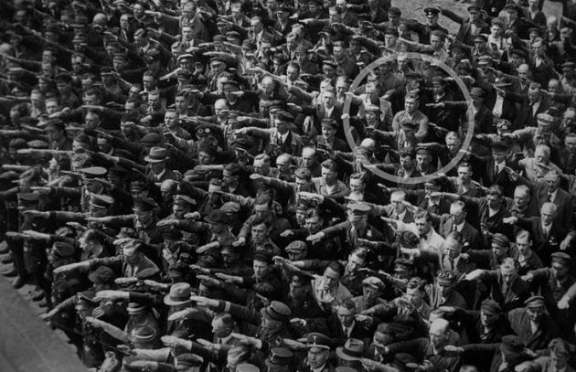 Sudbinata-na-chovekot-sto-odbil-da-ja-krene-desnata-raka-za-Hitler (2).jpg