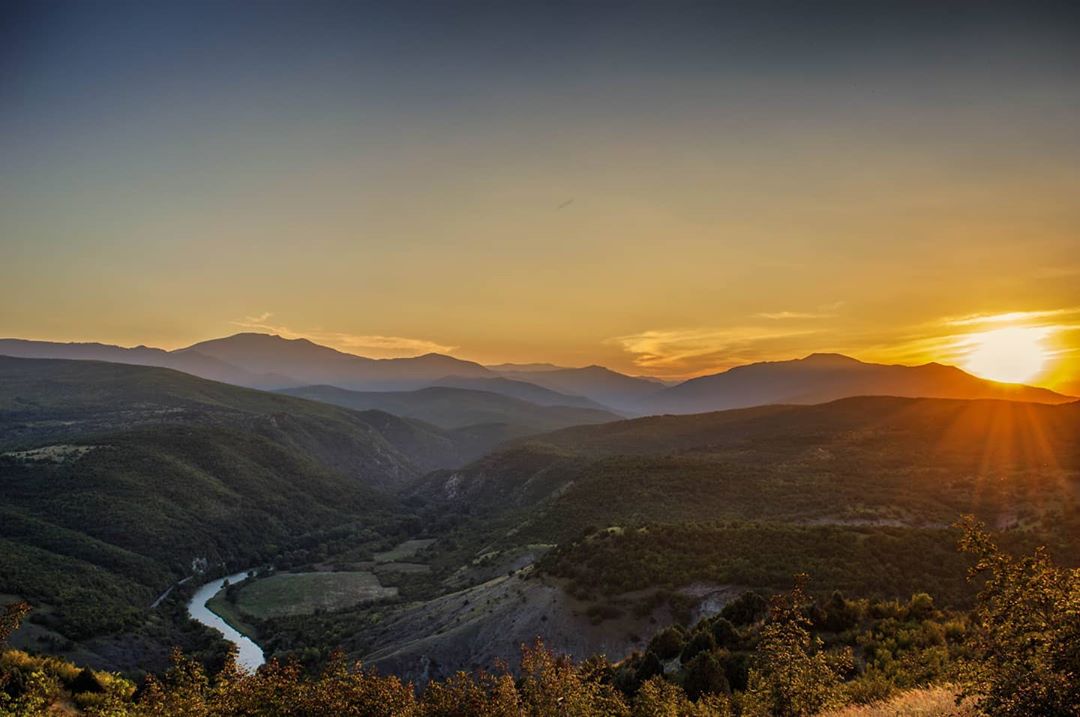 kozhle-i-drveniot-stojanov-most-omilenata-novalokacija-na-instagradmziite-za-fotkanje-foto-09.jpg