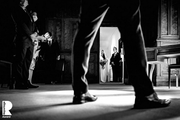 prazni-stolchinja-onlajn-venchavka-najdobrite-svadbeni-fotografii-za-ovaa-godina-19.jpg