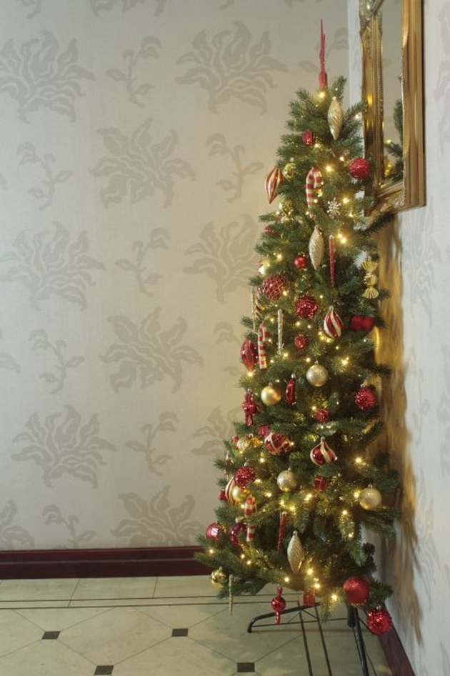 zosto-se-pocesto-ke-se-prodavaat-polovina-novogodisni-elki-05.jpg