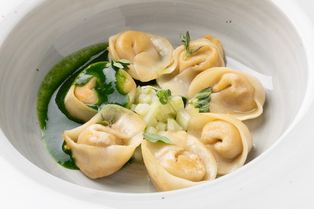 italijanski-recepti-sovrsheni-ravioli-na-dva-nachini-i-desert-so-ribizli-03.jpg