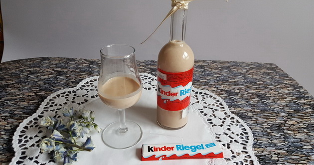 kako-da-napravite-liker-od-omilenite-cokoladi-kinder-i-roshe-1_resize_resize.jpg