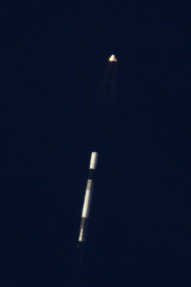 posle-uspeshnoto-lansiranje-so-raketata-falcon-9-crew-dragon-vtorpat-nosi-astronauti-do-megjunarodnata-vselenska-stanica-foto-video-05.jpg