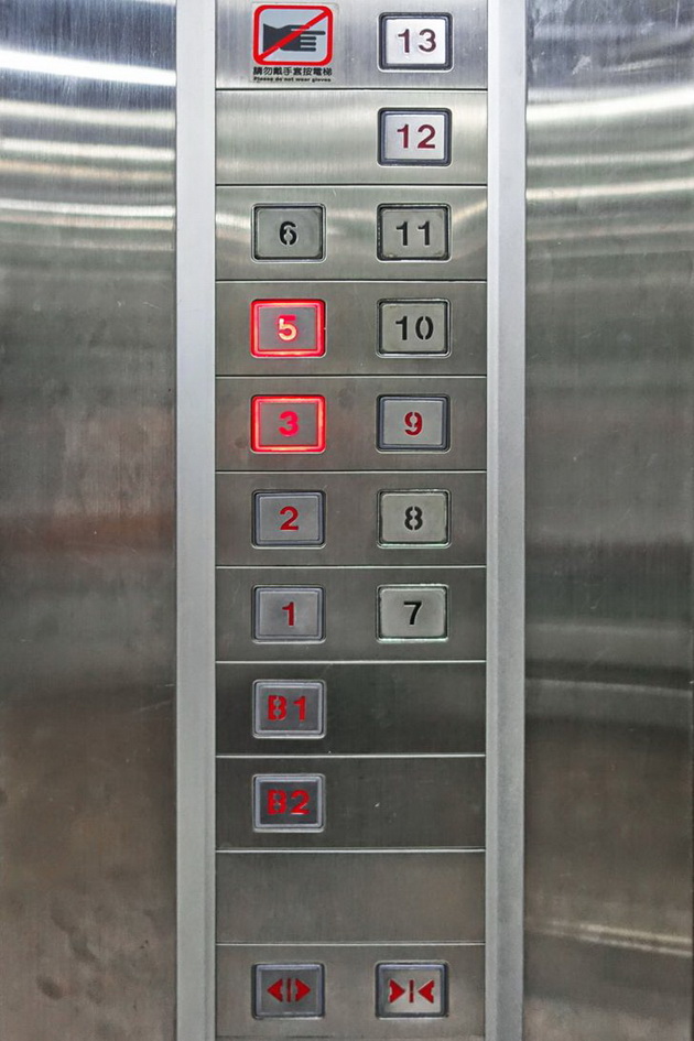 aerodrom-kako-tropska-shuma-pazuvite-se-zabraneti-na-tv-11-fakti-za-zhivotot-vo-malezija-08.jpg