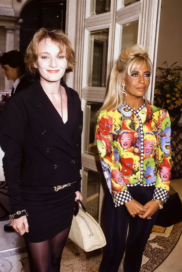kako-izgledase-donatela-versace-pred-da-se-unisti-so-plasticni-operacii-09.jpg