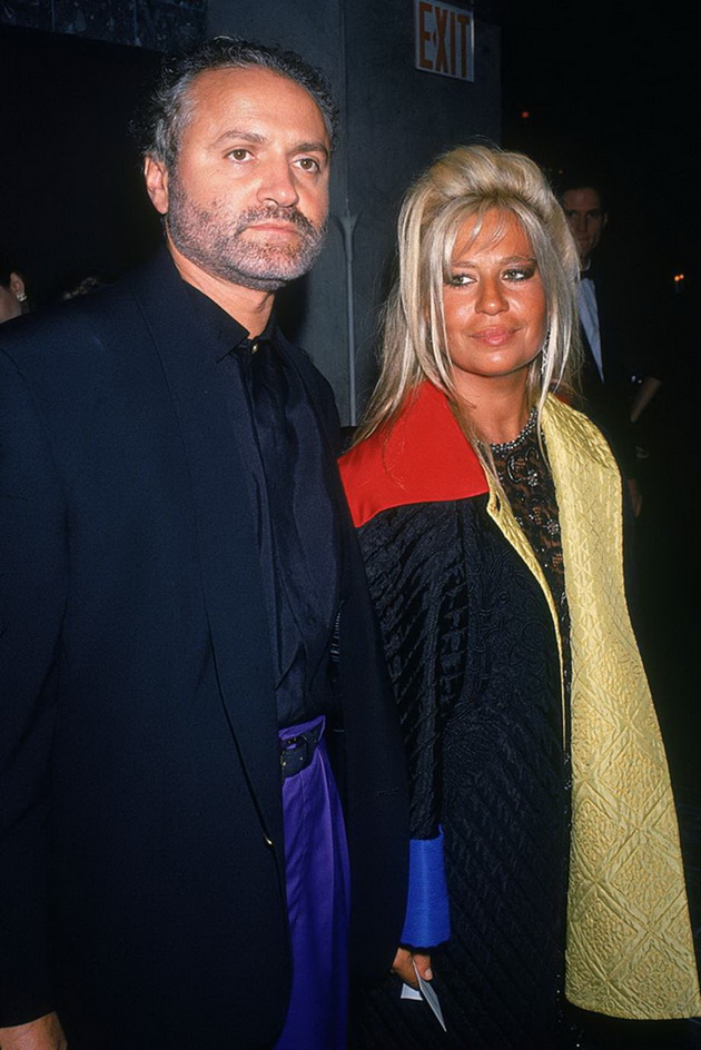 kako-izgledase-donatela-versace-pred-da-se-unisti-so-plasticni-operacii04.jpg