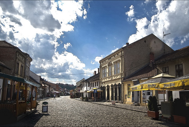 sharmantna-destinacija-za-zimski-odmor-i-skijanje-divcibare-vo-srbija-05.jpg