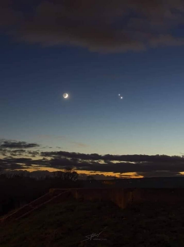 sinokjeshnoto-poklopuvanje-na-saturn-i-jupiter-bozhikjnata-dzvezda-niz-fotografii-04.jpg
